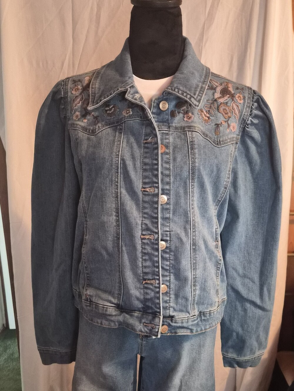 Celebrity Pink Light Blue Embroidered Flowers Denim Jacket XL Celebrity Pink